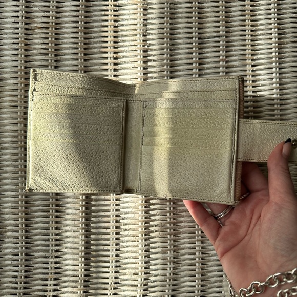 Authentic Gucci monogram wallet - Picture 10 of 10